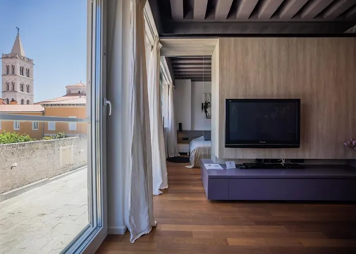 Апартаменты F Задар