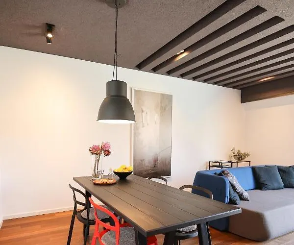 Апартаменты F *