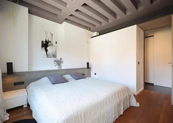 Апартаменты F *